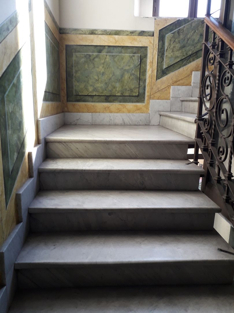 decorazione scala finto marmo., Giuliana Satta Giuliana Satta Escaleras Ladrillos