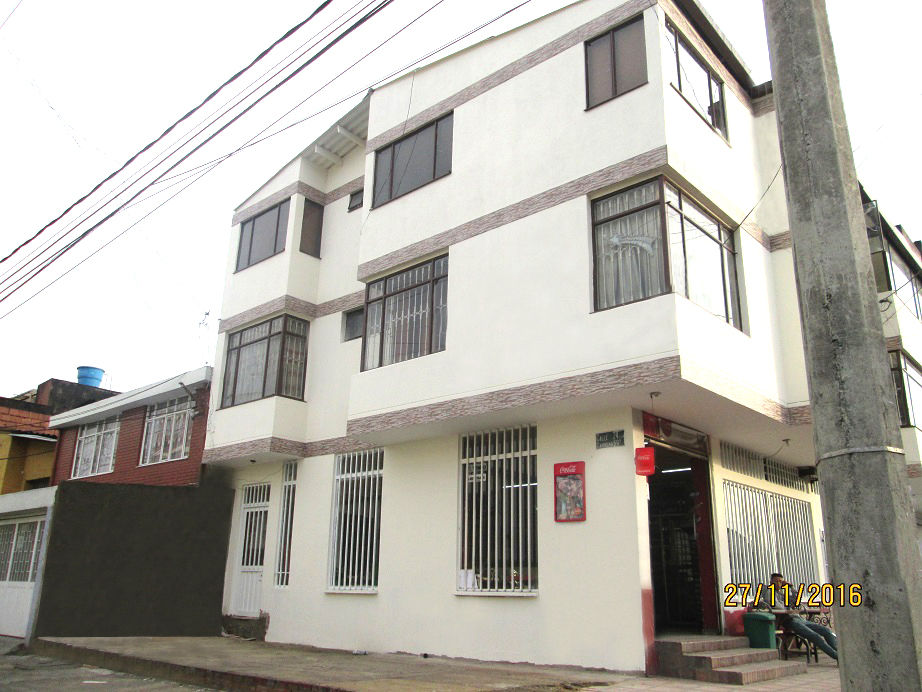 Remodelación de Fachada Casa Carvajal, PyH Diseño y Construcción PyH Diseño y Construcción