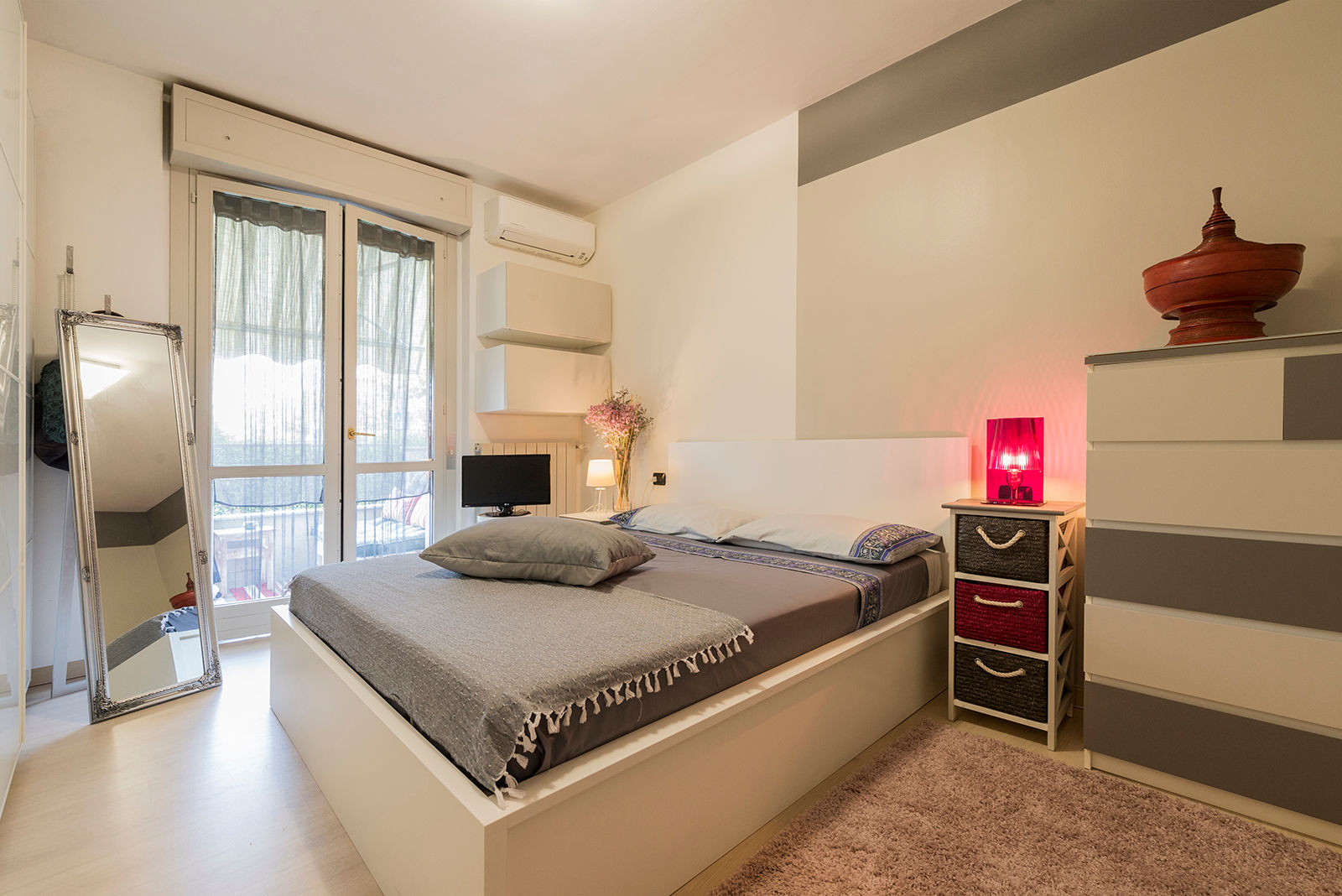 RELOOKING APPARTAMENTO A GALLARATE (VA), Essestudioarch Essestudioarch Modern style bedroom