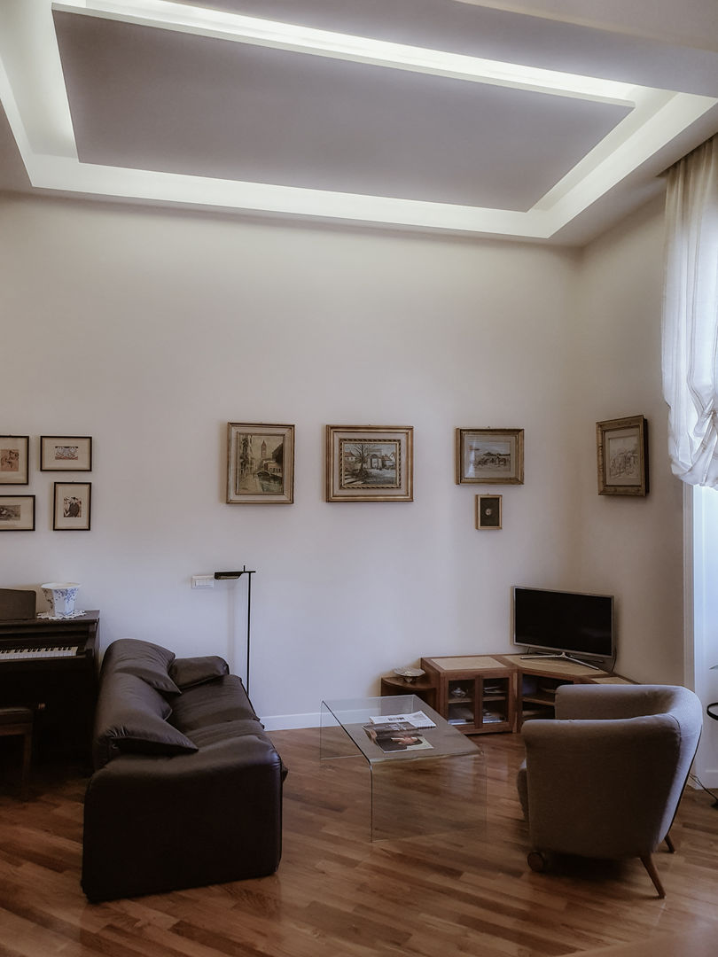 Appartamento Vomero, arch. Lorenzo Criscitiello arch. Lorenzo Criscitiello Salas de estar modernas