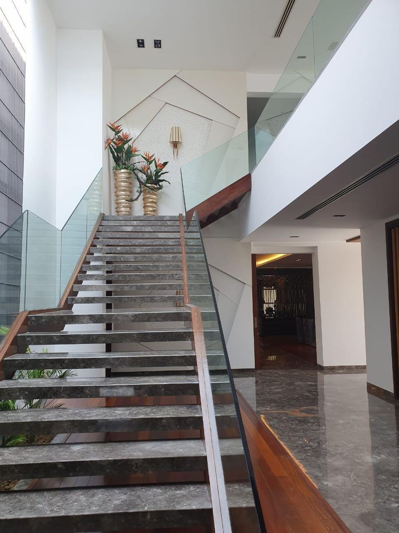 Chattarpur Farm House, South Delhi, Urban Style Urban Style Treppe Eisen/Stahl