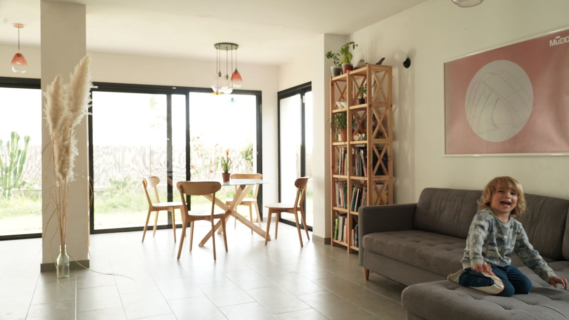 Minimalista: Diseño de Interiores y Muebles a Medida, MuDD architects MuDD architects Minimalist dining room