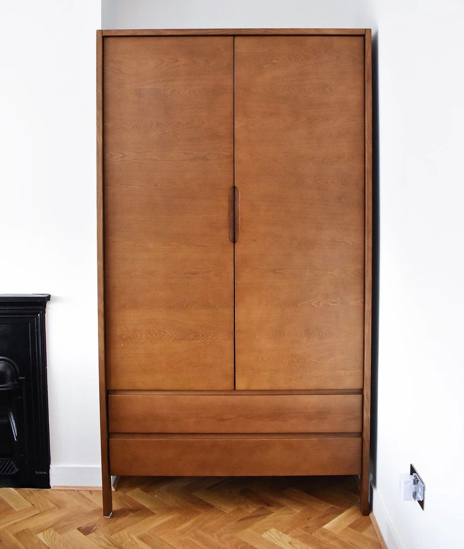 1) Selecting the Type homify Minimalist bedroom Wardrobes & closets