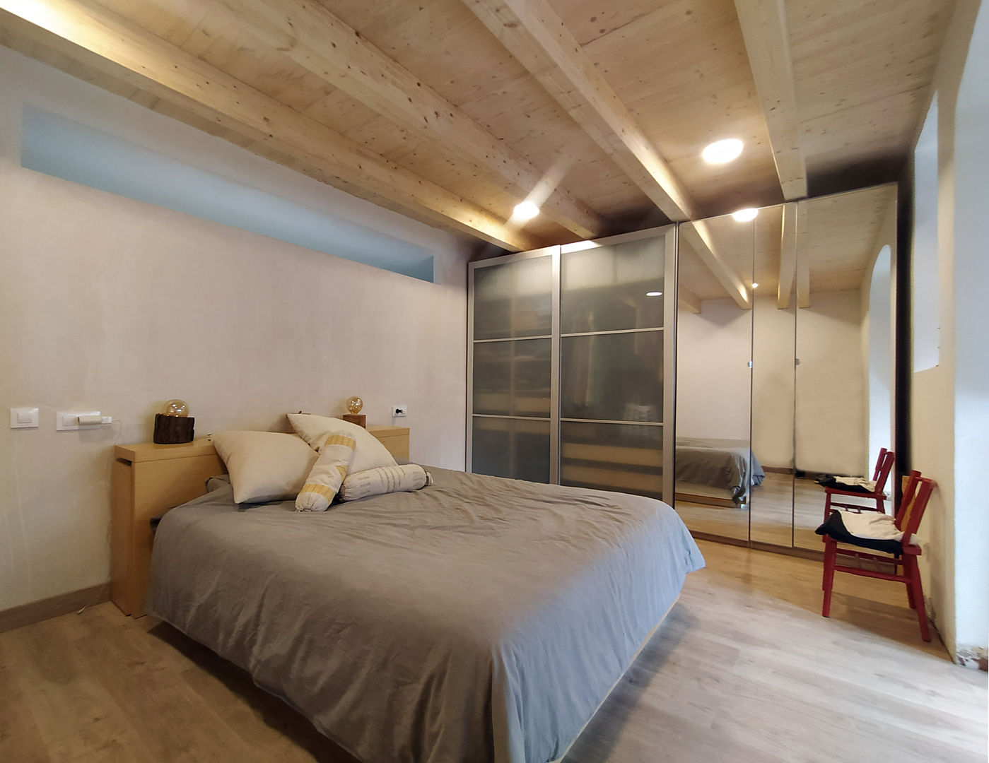 Remonta en Molins de Rei, ecoarquitectura ecoarquitectura Modern style bedroom