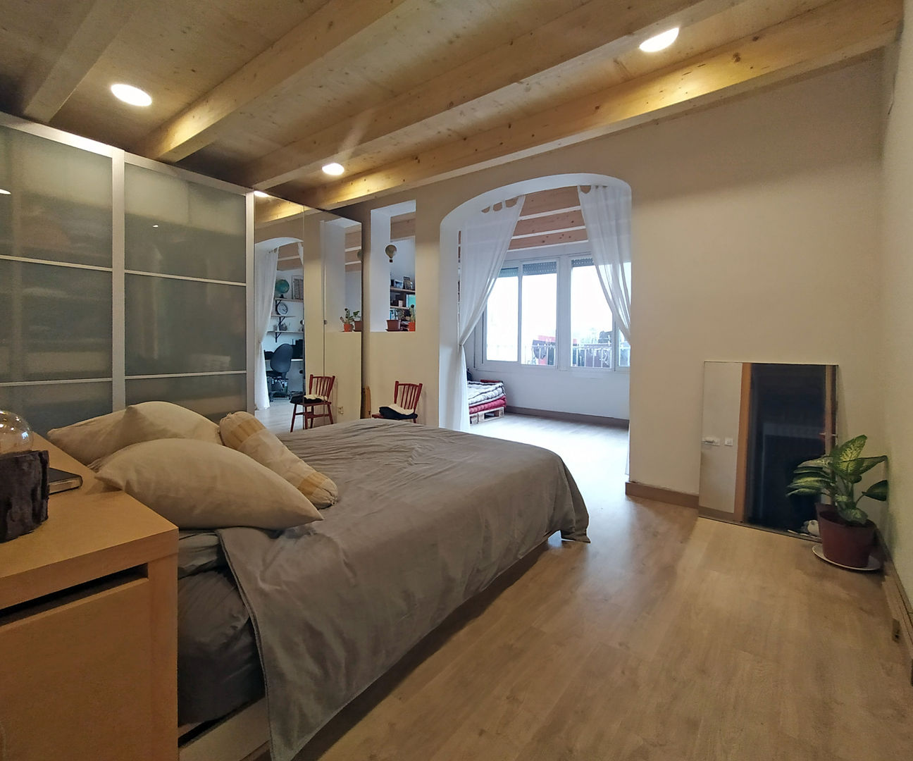 Remonta en Molins de Rei, ecoarquitectura ecoarquitectura Modern style bedroom