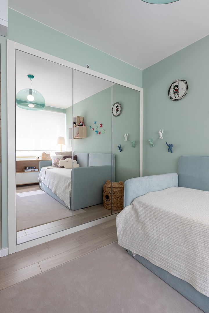 Apartamento em Lisboa - Shi Studio Interior Design, ShiStudio Interior Design ShiStudio Interior Design Dormitorios pequeños