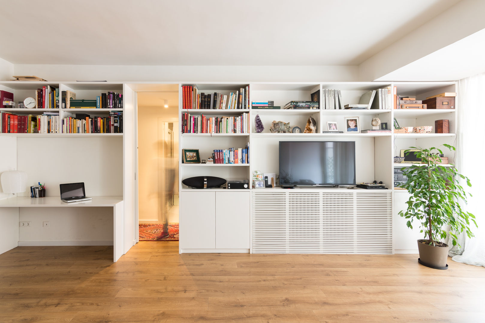 Reforma interior vivienda, Barcelona. "Urgell", Au idò Arquitectura, S.L Au idò Arquitectura, S.L Floors