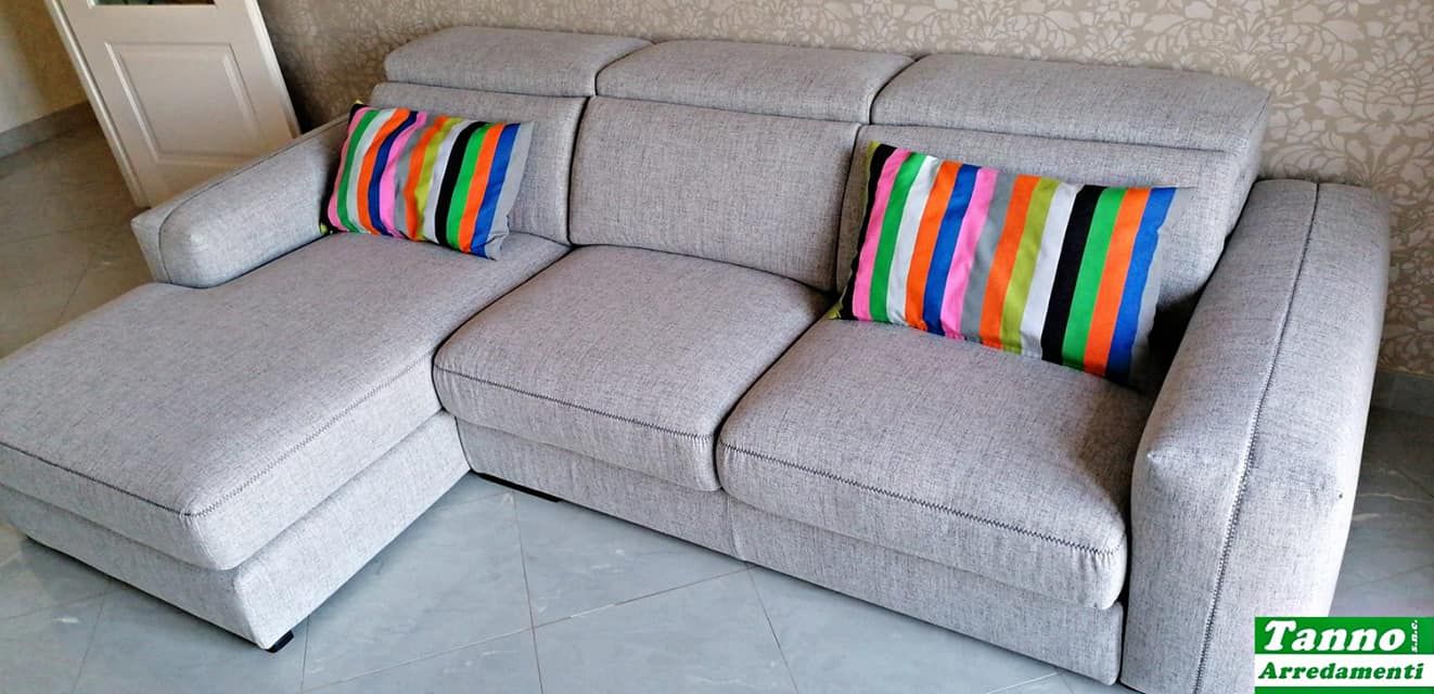 Divani, Tanno Arredamenti Tanno Arredamenti Modern living room انجینئر لکڑی Transparent