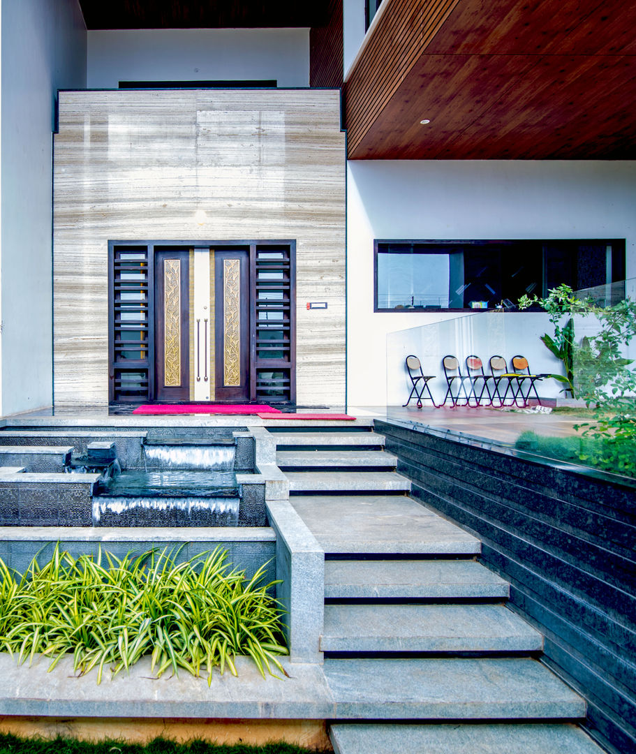 Mr.Ramesh villa, GS Studio Design Consultants GS Studio Design Consultants Modern style doors