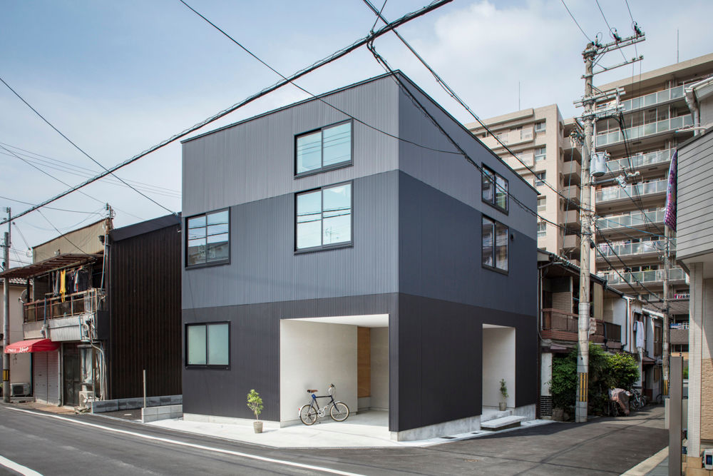 鳥居町の家, タカヤマ建築事務所 タカヤマ建築事務所 Casas modernas