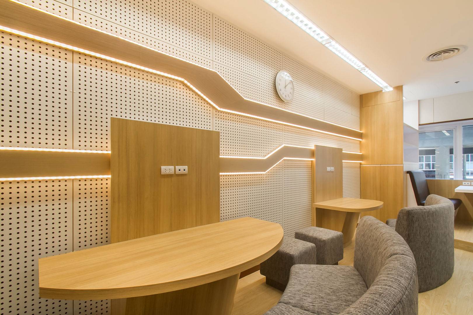 Mahidol Free lab, Modernize Design + Turnkey Modernize Design + Turnkey Study/office Wood Wood effect