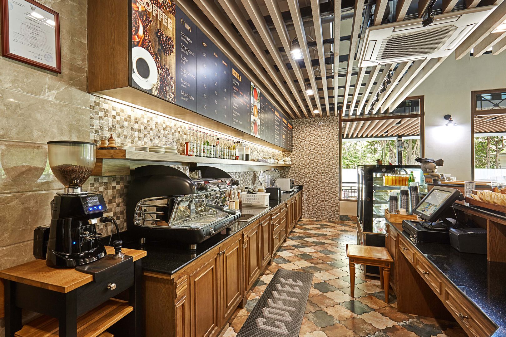 The M Cafe Phutthabucha, Modernize Design + Turnkey Modernize Design + Turnkey غرفة السفرة