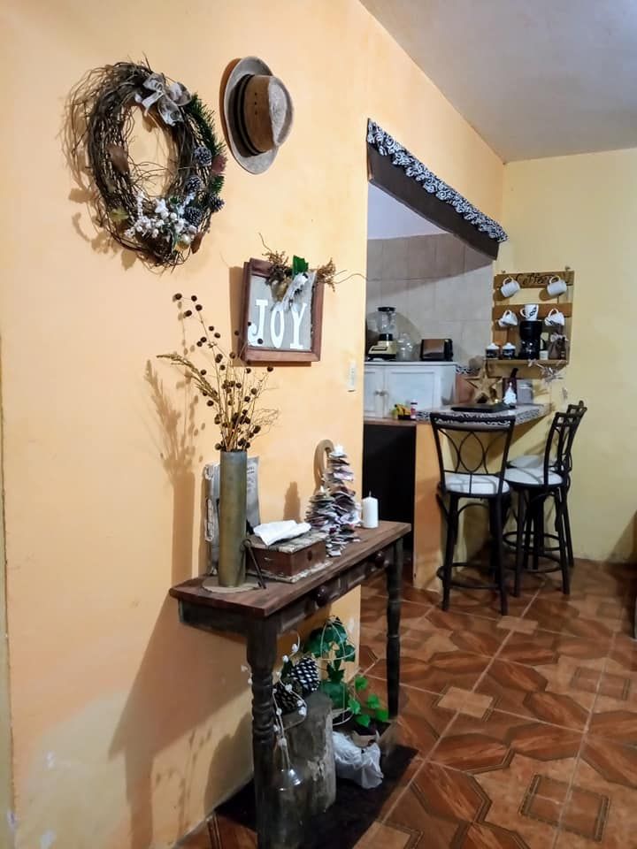 Diseños Originales Ambientación Para El Hogar, Decoraciones y Manualidades Coshita Decoraciones y Manualidades Coshita Ahşap kapılar İşlenmiş Ahşap Şeffaf