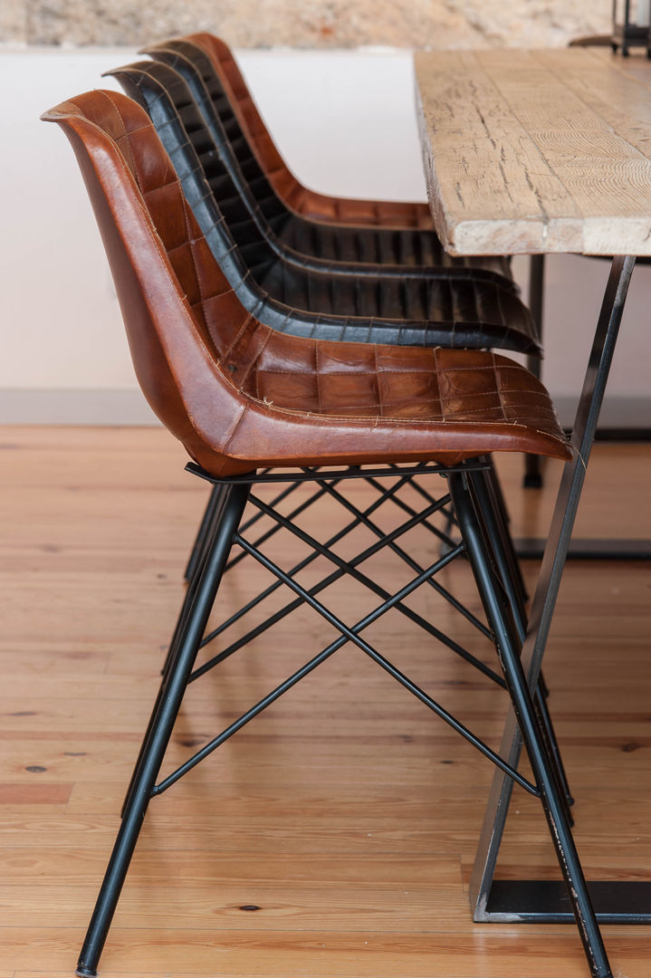 Loft em Marvila, Atelier Renata Santos Machado Atelier Renata Santos Machado Industrial style dining room