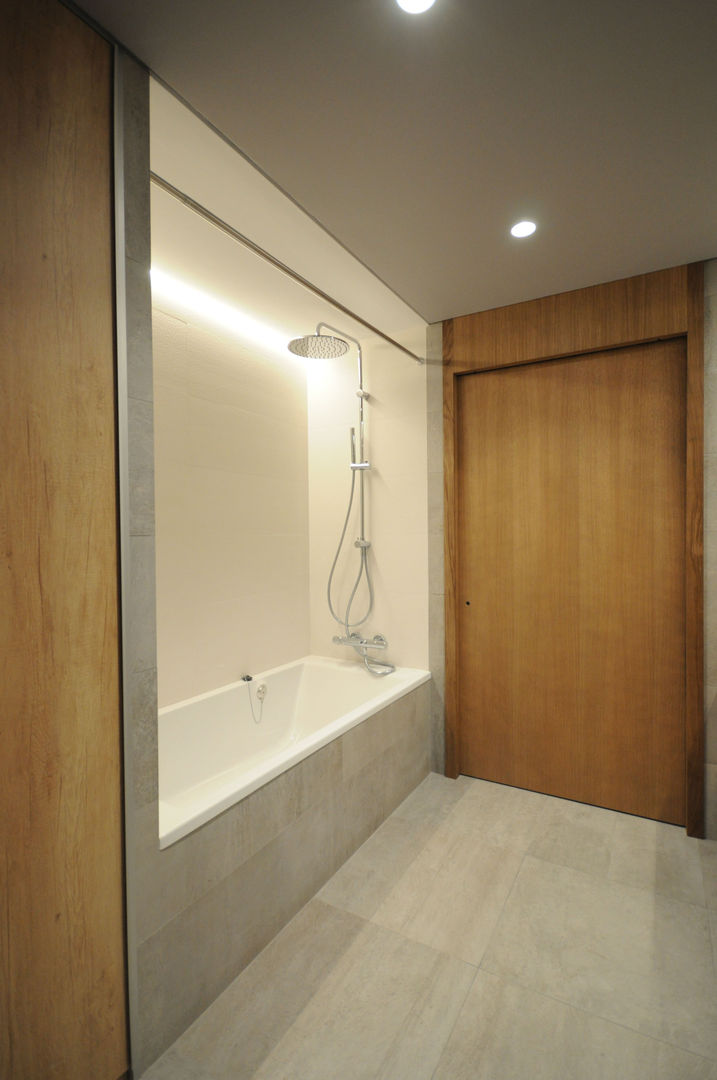 Reforma integral de vivienda, DoA diseño original, arquitectura DoA diseño original, arquitectura Modern bathroom