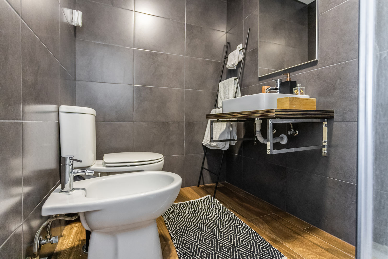 Fondo Diseño Interior De Baño Moderno Con Ducha Inodoro Y Lavabo