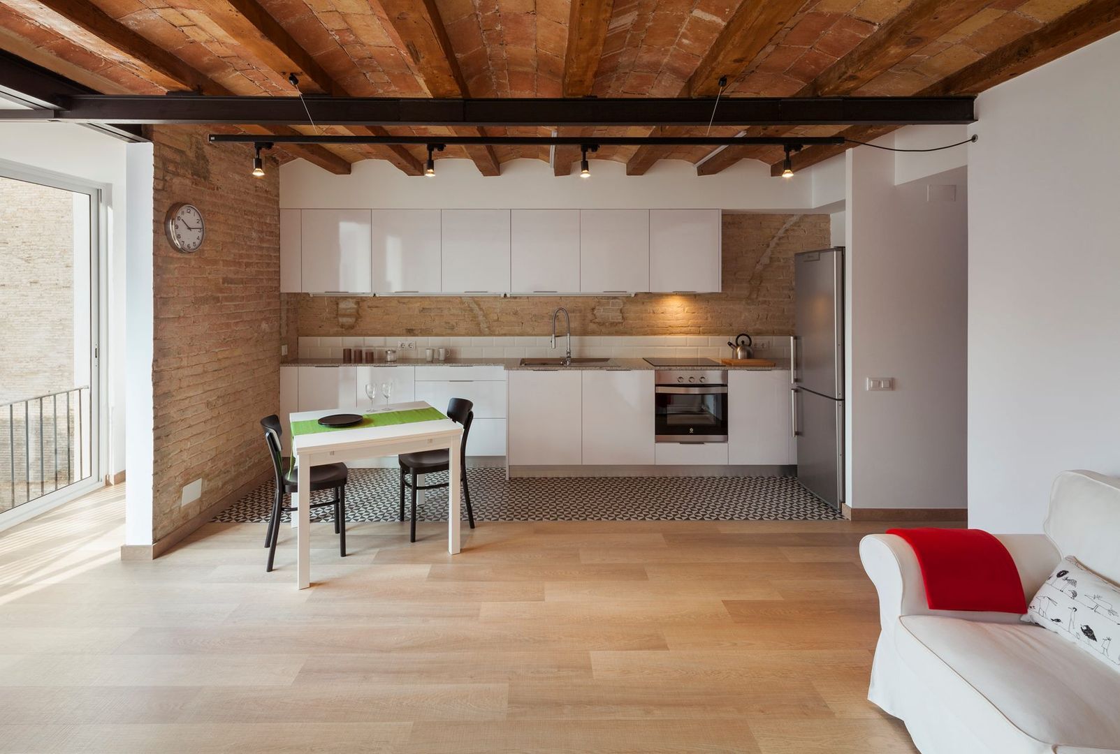 Reforma en Vila de Gràcia, Projectes r2 Projectes r2 Scandinavian style kitchen