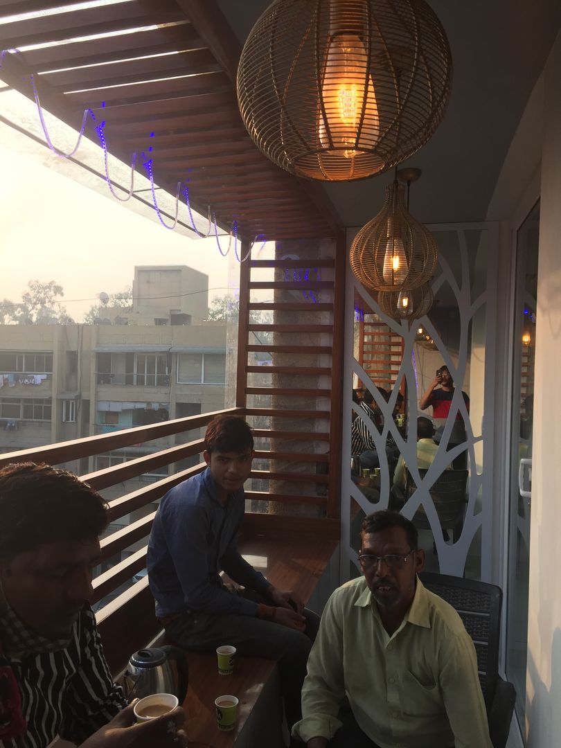 Delhi Home interiors, Designers Gang Designers Gang Balkon