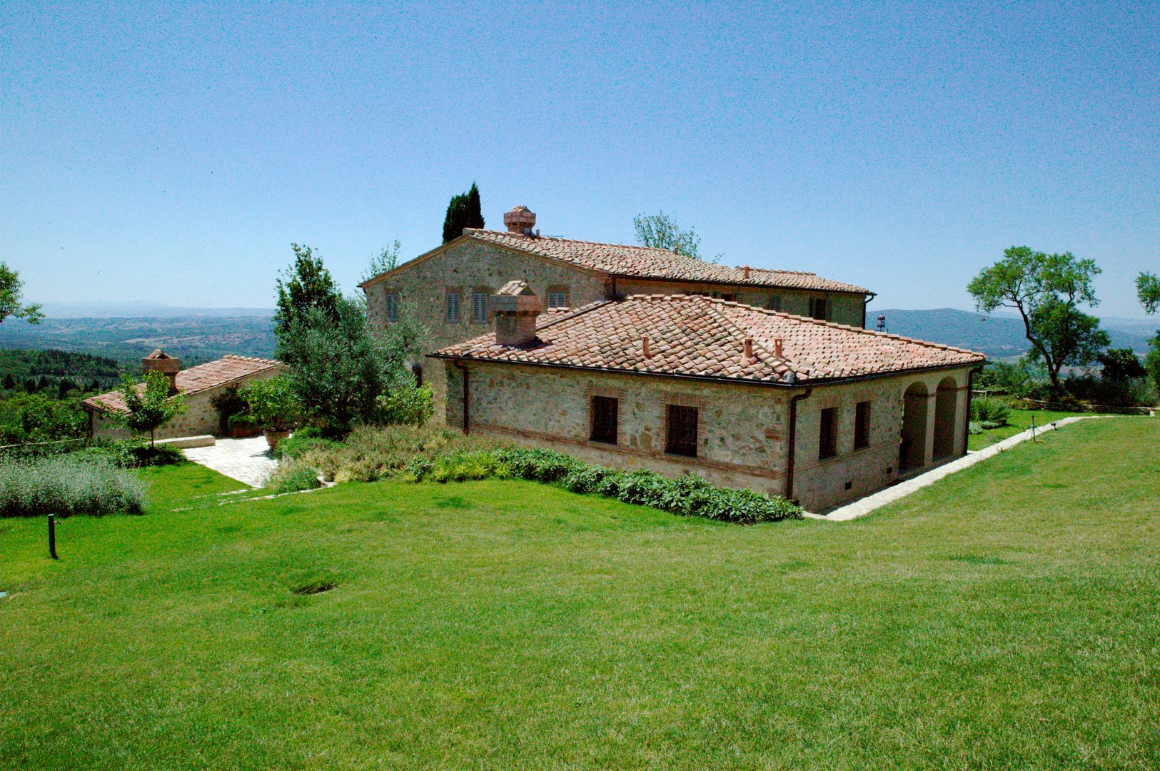 Nifeliz Red Barn Set Costruzioni Per Adulti, Casa Colonica In Mattoncini, 3507 Pezzi, Modello Da Esposizione 27x24x26,5 Cm, Con Meccanismo Di Sollevamento, Regalo Per Appassionati Di Ruralità - 2