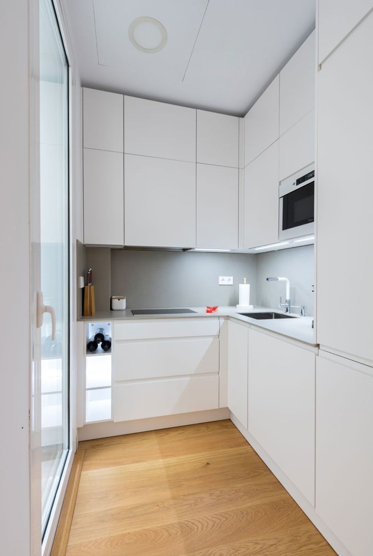 Reforma Integral de Piso en Sevilla con domótica, Kouch & Boulé Kouch & Boulé Built-in kitchens