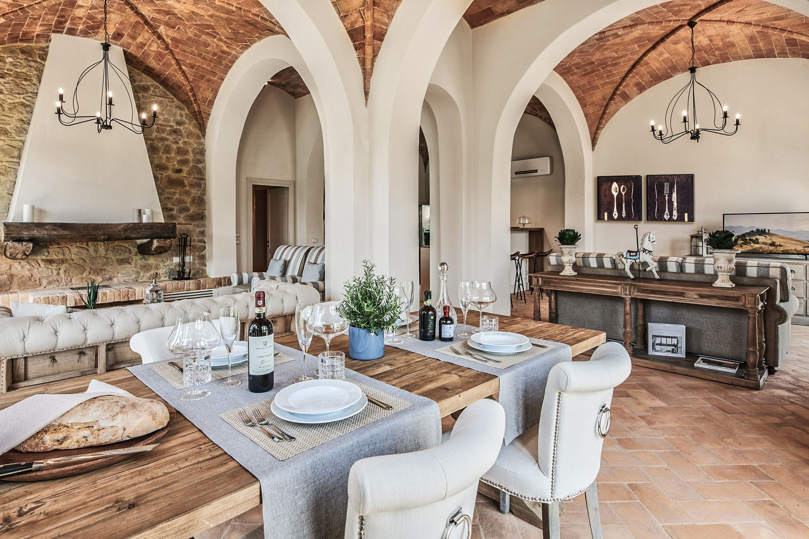 Ristrutturazione Dimora nel Golf: Complesso immerso nelle colline Toscane, Arch. Alessandra Cipriani Arch. Alessandra Cipriani Country style dining room