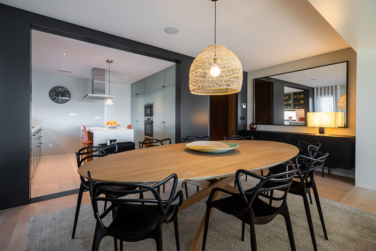 Sala Piso 1 - Casa na praia - Arquitetura | Decoração - Shi Studio Interior Design homify Minimalist Yemek Odası shistudio, shi studio, sheila moura azevedo, moradia, casa, remodelação, arquitetura, decoração, praia, porto, matosinhos, design, interiores, decor, portugal