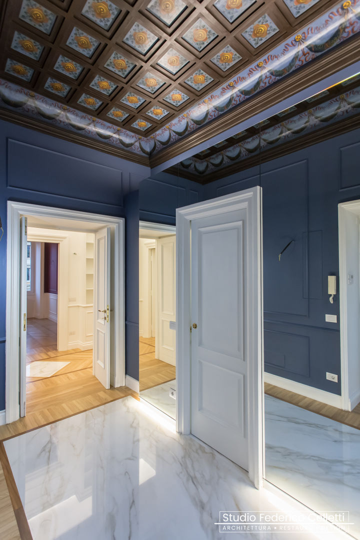 lngresso Studio Celletti Architetti Ingresso, Corridoio & Scale in stile eclettico Legno Effetto legno INGRESSO COLORE TRASFORMAZIONE PARQUET specchio ristrutturazione ECLETTICO CLASSICO MODERNO