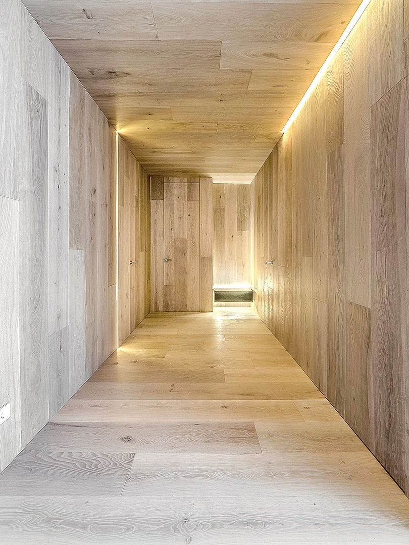 Distribuidor de madera de roble GOS ARCH·LAB Pasillos, vestíbulos y escaleras modernos Madera Acabado en madera