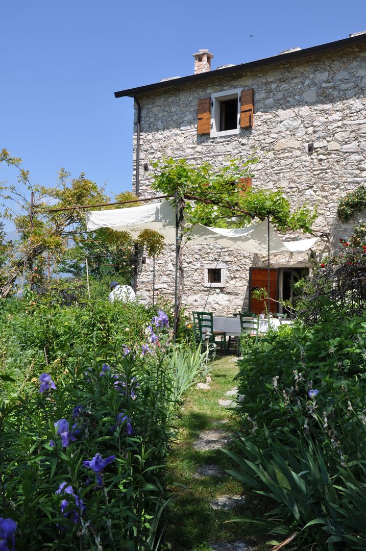 Naturally beautiful Dimora, Italian Homes Tailors Casa di campagna