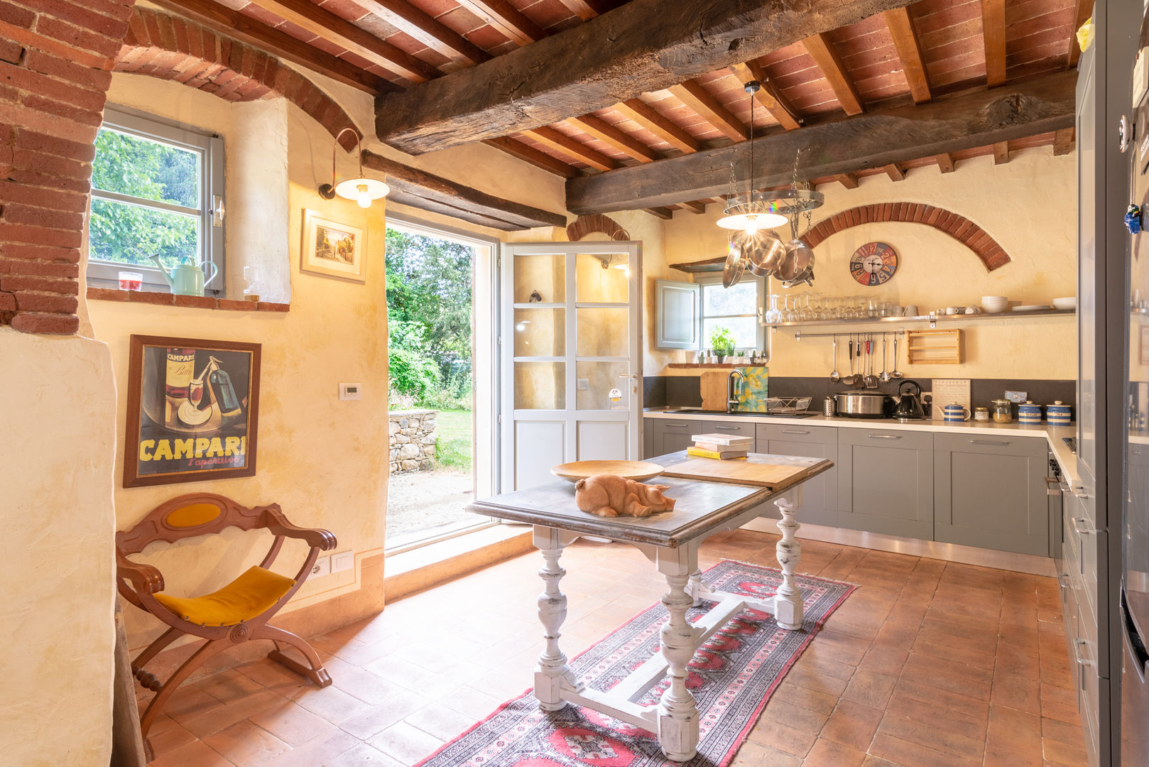 Casale toscano, Sabrina Pezzoli Sabrina Pezzoli Built-in kitchens Stone