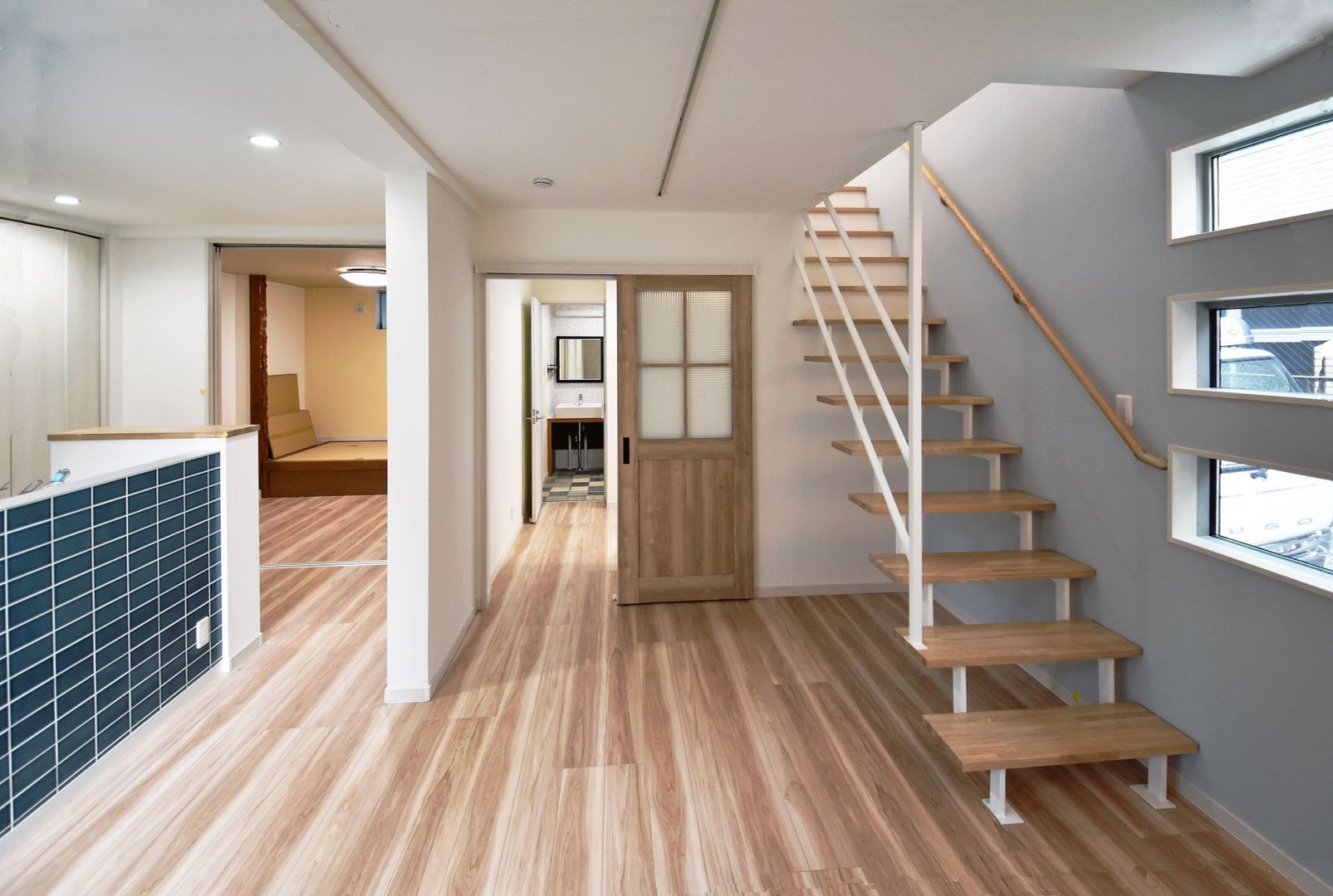 ローコスト注文住宅 神奈川, 滝沢設計合同会社 滝沢設計合同会社 Modern living room لکڑی Wood effect