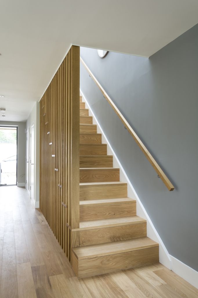 Bespoke European Oak Stairs for HAB Housing Multi-Turn Ltd Сходи Масив Різнокольорові Timber Stairs, Oak Stairs