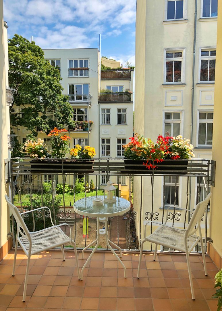 Moderne Wohnung- Berlin Mitte, ED INTERIOR DESIGN ED INTERIOR DESIGN Balcony