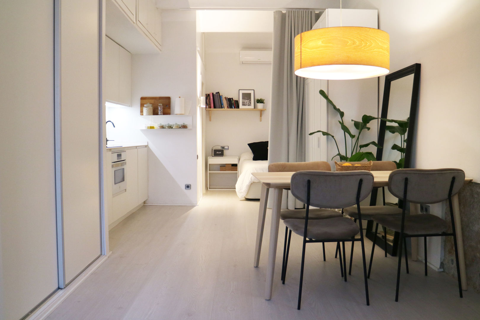 Un loft sostenible en el centro de Valencia, Arquitectura Sostenible e Interiorismo | a-nat Arquitectura Sostenible e Interiorismo | a-nat مطبخ ذو قطع مدمجة