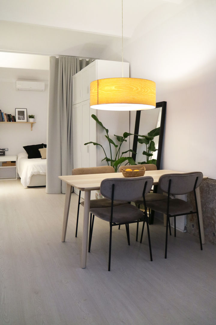 Un loft sostenible en el centro de Valencia, Arquitectura Sostenible e Interiorismo | a-nat Arquitectura Sostenible e Interiorismo | a-nat غرفة السفرة
