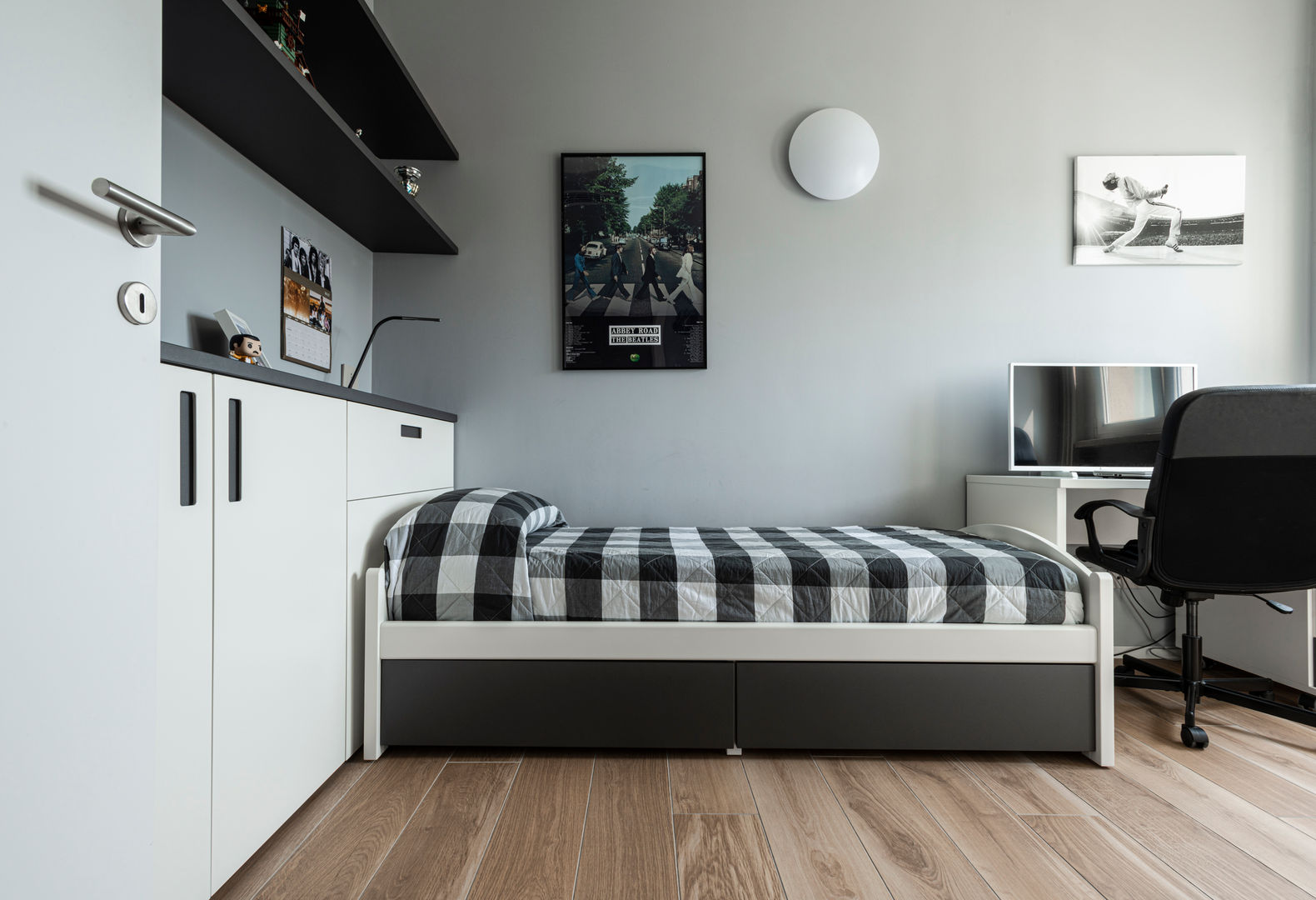 ATTICO A MONZA, Arch+ Studio Arch+ Studio Boys Bedroom