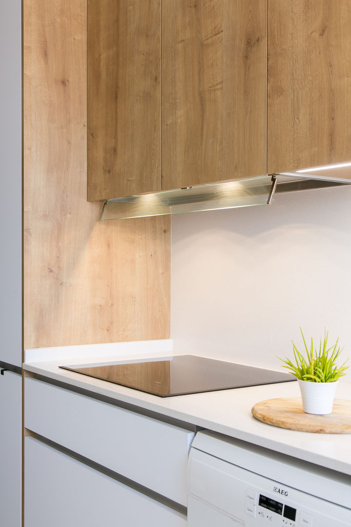 Remodelação de Cozinha Traço Magenta - Design de Interiores Cozinhas modernas Madeira Efeito de madeira