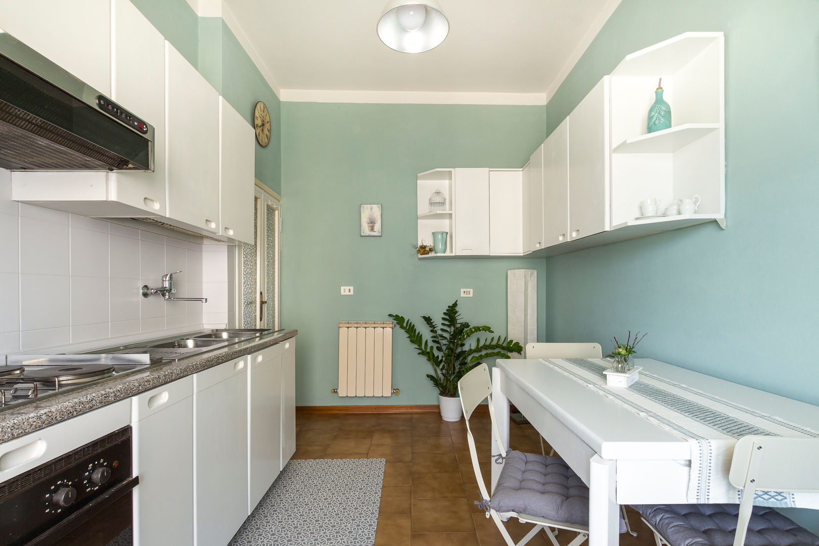 Homestaging Project - Via degli Albizi, sumansainihomestaging sumansainihomestaging Small kitchens