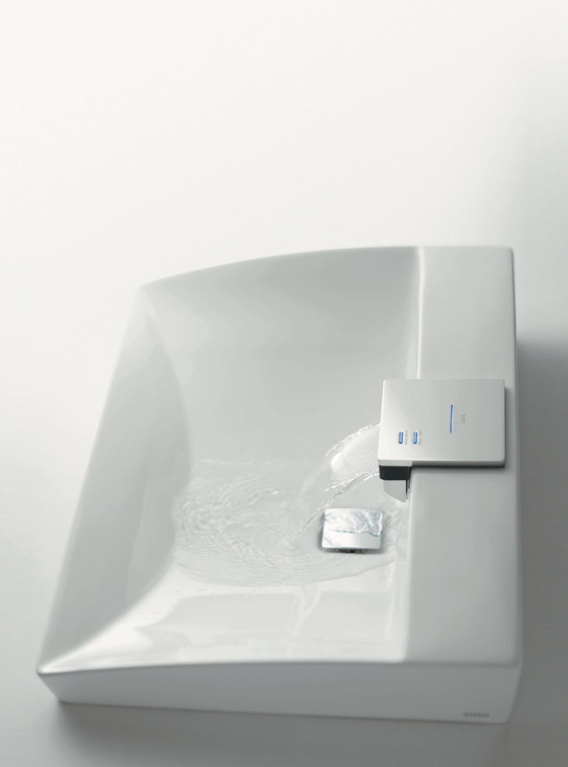 Neorest® un lavabo de diseño y tecnología Hygolet de México Baños de estilo minimalista Cerámica Lavamanos