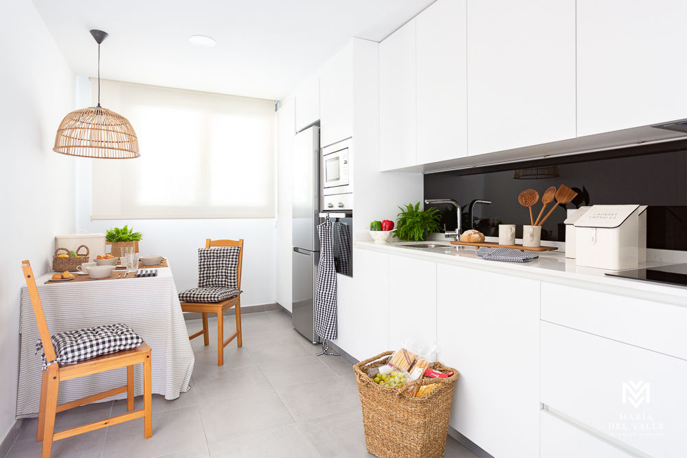 Vivienda de lujo en Boadilla del Monte, María Del Valle Interiorismo María Del Valle Interiorismo Modern style kitchen