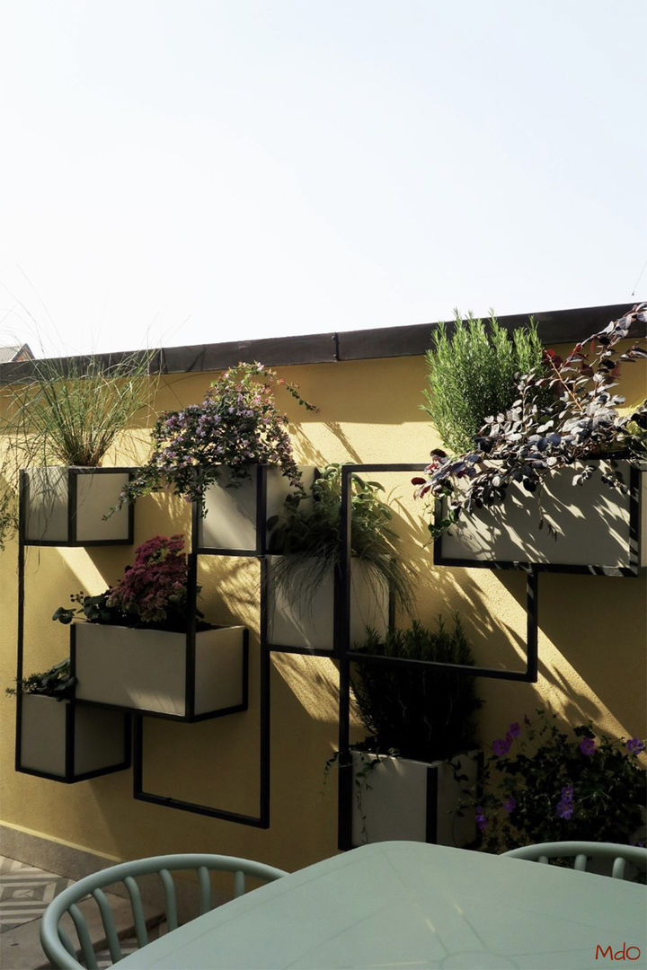 Quadro vegetale, MICOL DALL'OGLIO GARDEN DESIGN MICOL DALL'OGLIO GARDEN DESIGN Moderner Balkon, Veranda & Terrasse