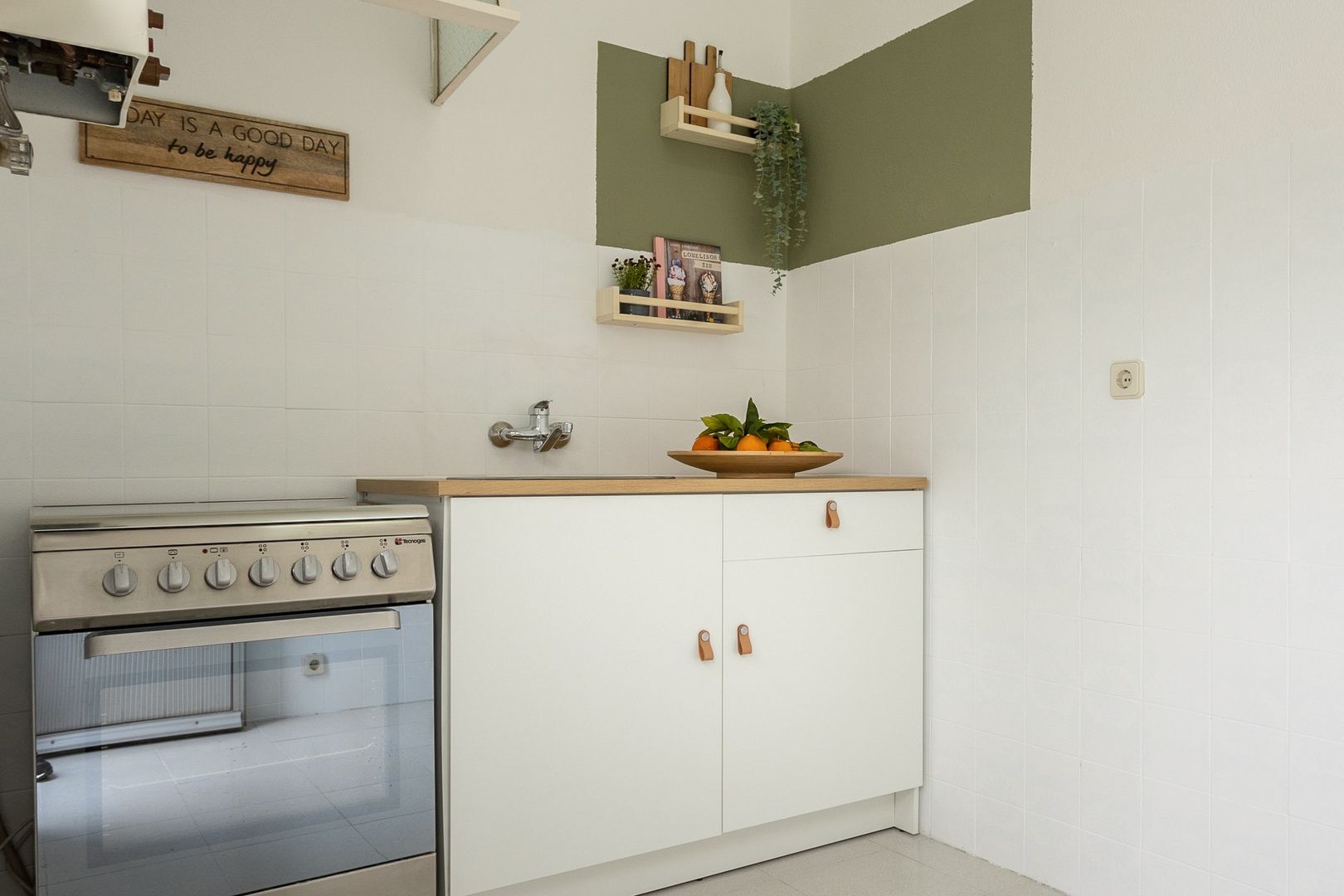 homify Small kitchens