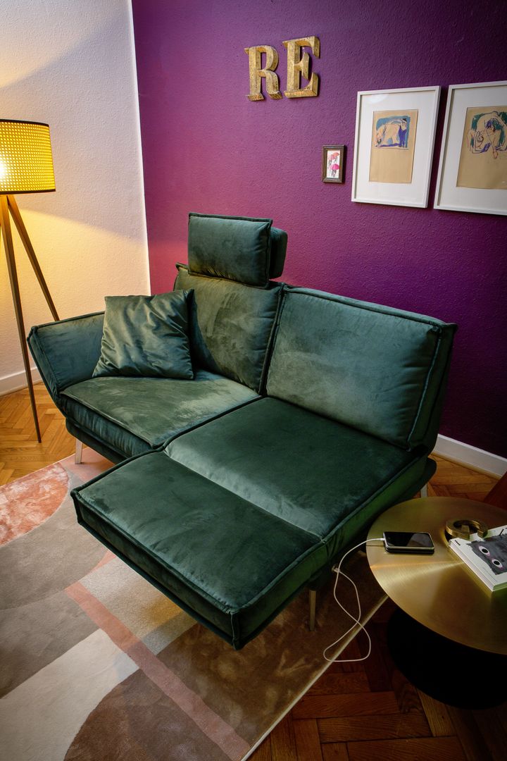 Sofa My von RAUM.FREUNDE verdreht dir den Kopf! Homepoet GmbH Moderne Wohnzimmer Sofas und Sessel