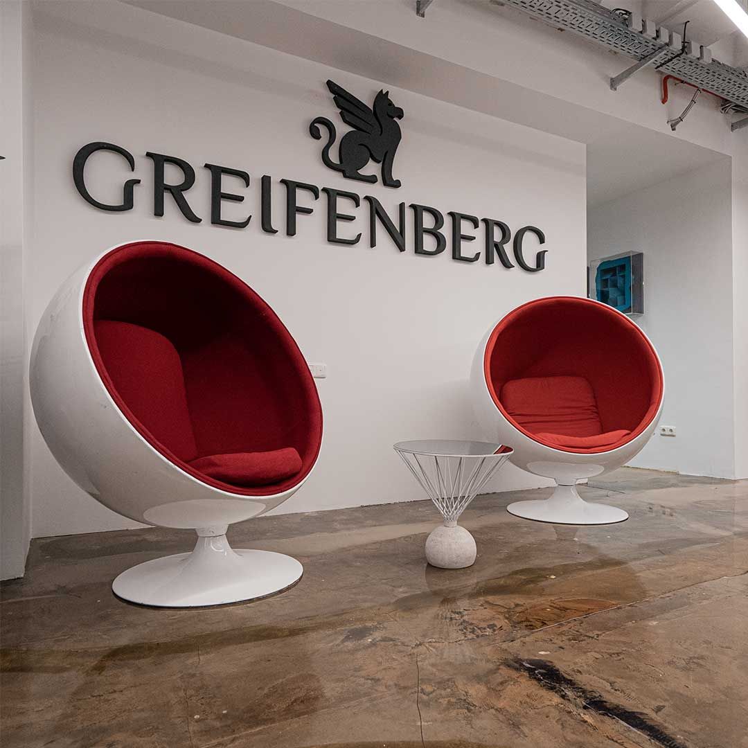 Büroprojekt in München bei Greifenberg, OONITOO GROUP - Building, Architecture & Furniture Design OONITOO GROUP - Building, Architecture & Furniture Design مكتب عمل أو دراسة