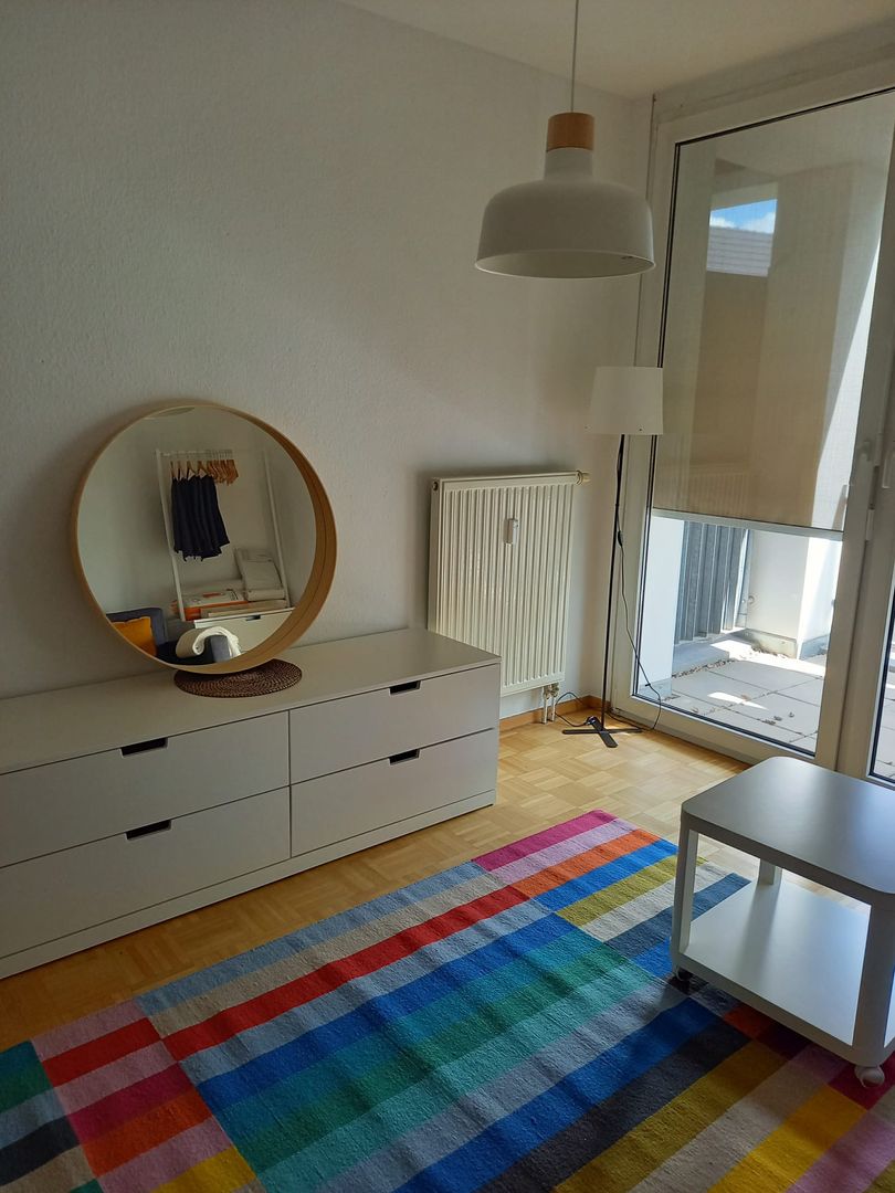 Ikea Studio Apartment - 2.000€ budget, Press profile homify Press profile homify Appartement