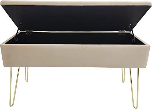 Bench with Velvet Cover, Press profile homify Press profile homify Chambre à coucher principale