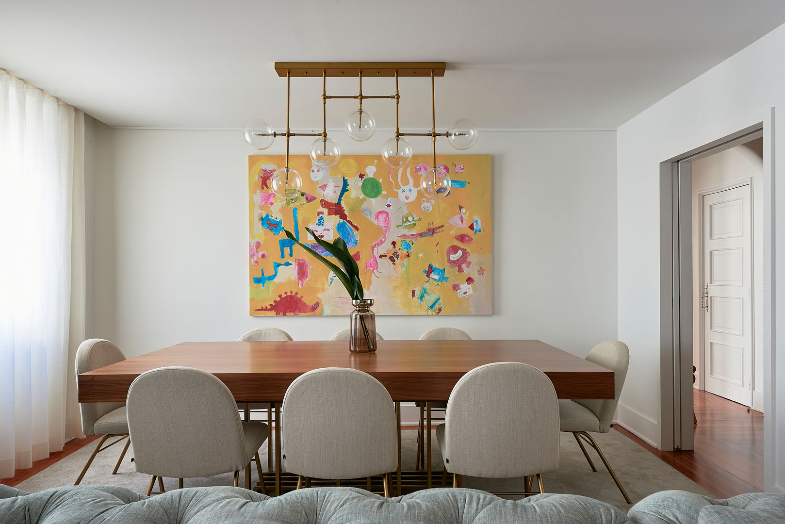 História e Modernidade - Um apartamento nas Avenidas Novas, Spacemakers Spacemakers Modern dining room