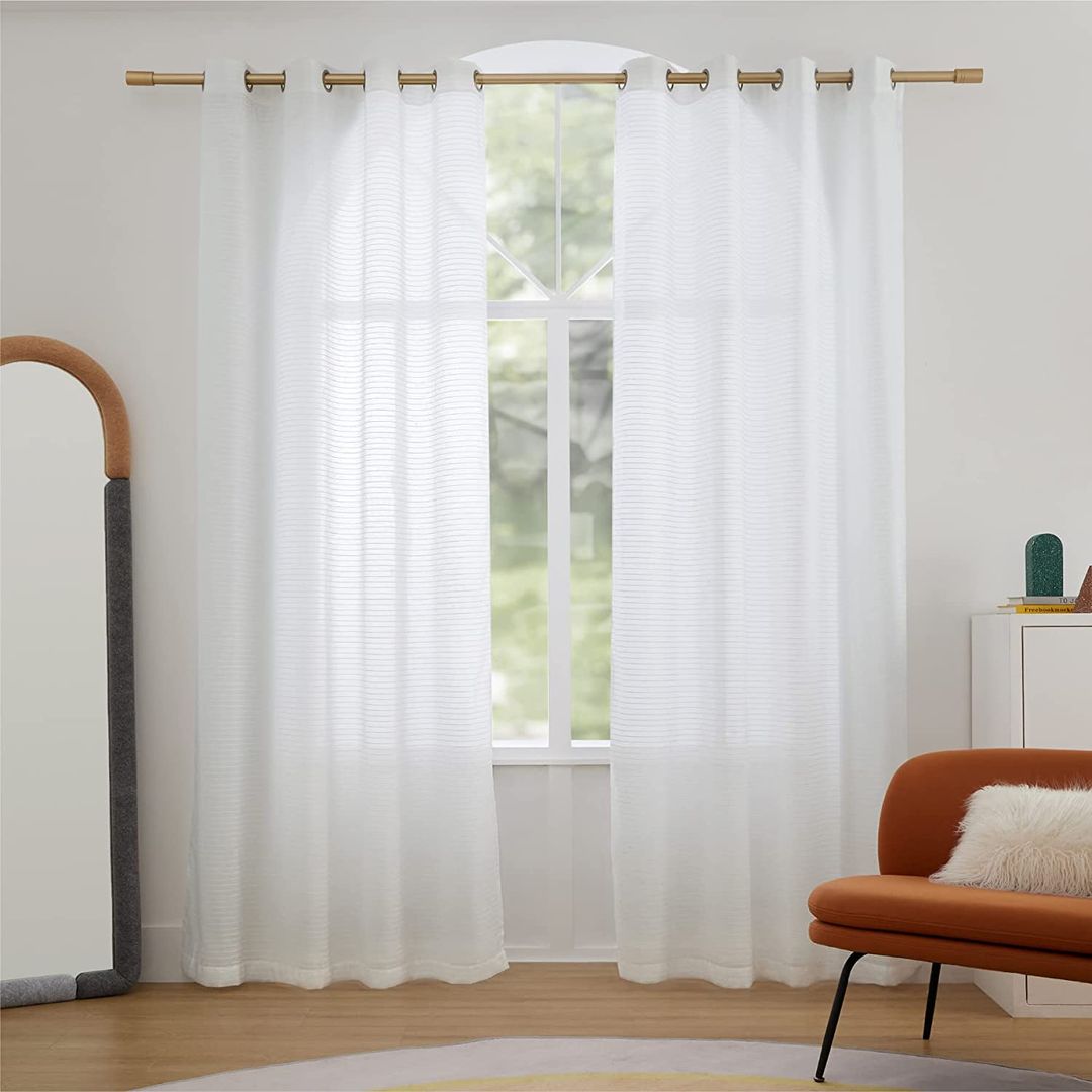 Bedsur curtains Press profile homify Paredes e pisos minimalistas