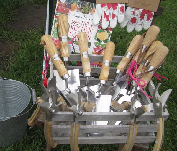 Laura ashley garden clogs shop