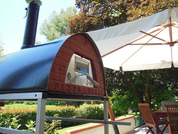 Pizzone Forno a legna per 3-4 pizze | homify